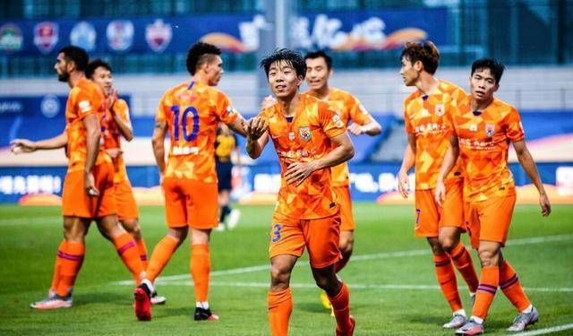 
苏宁联赛冠军含量低？那是你没对比 要是足协杯他夺冠才是笑话呢|ayx官网(图4)