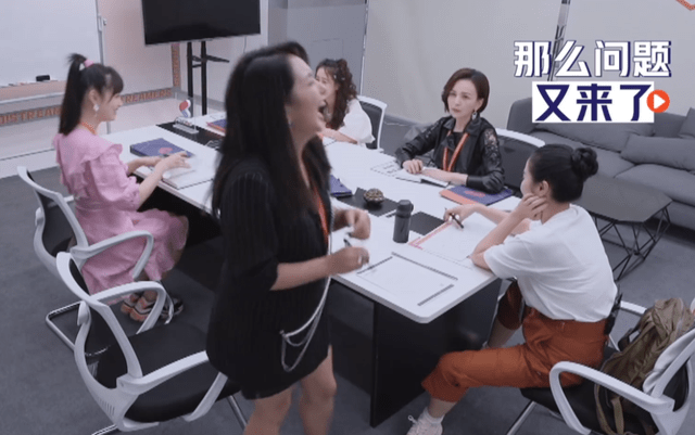 
名局面又来了！东方台一姐被劈面讽刺像扫地工 这些女明星嘴太毒“ayx官网”(图8)