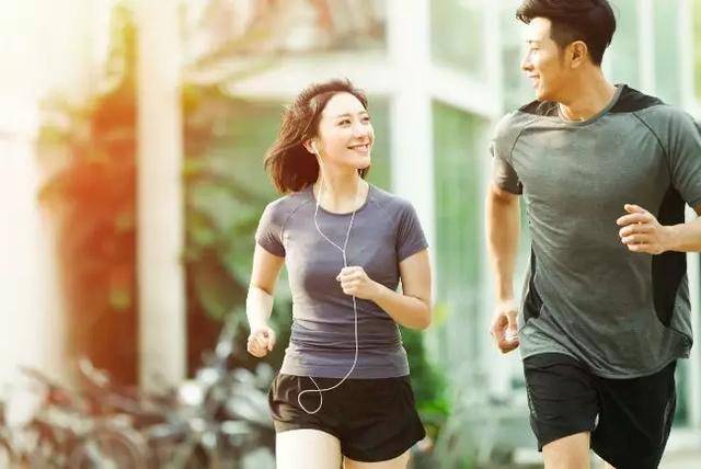 
一般的女人不户外 爱户外的女人纷歧般|爱游戏（ayx）中国官方网站(图4)