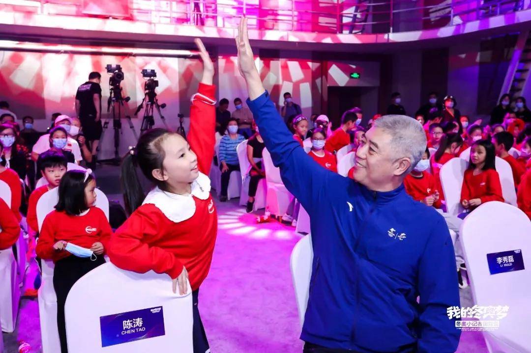 ‘ayx官网’
“跨越2020 圆梦2022” 2019“我的冬奥梦”冬奥小记者国际营圆满落幕(图7)