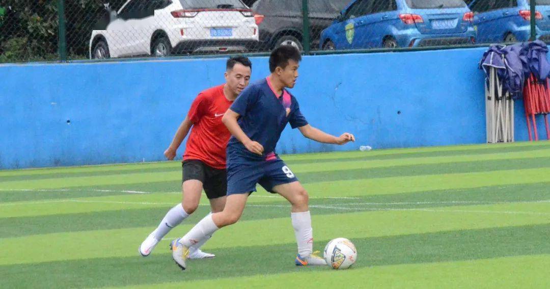 
魅力之夜2020赛季贵阳业余足球甲级联赛 球醉3|ayx官方网站(图3)