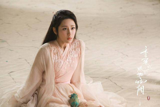 【爱游戏(ayx)中国官方网站】
8月电视剧演员指数 杨紫名次直线下滑 鹿晗第2 榜首实至名归(图15) 【爱游戏(ayx)中国官方网站】
8月电视剧演员指数 杨紫名次直线下滑 鹿晗第2 榜首实至名归(图15)