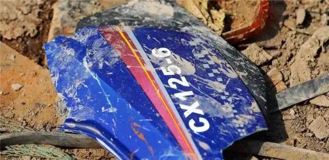 ‘ayx官网’
报废摩托销毁!摩托车报废年限何时取消?(图24) ‘ayx官网’
报废摩托销毁!摩托车报废年限何时取消?(图24)