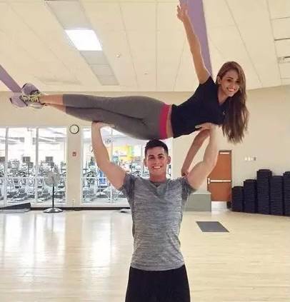 播音主持人的七夕表达方式【爱游戏(ayx)中国官方网站】(图7)
播音主持人的七夕表达方式【爱游戏(ayx)中国官方网站】(图7)